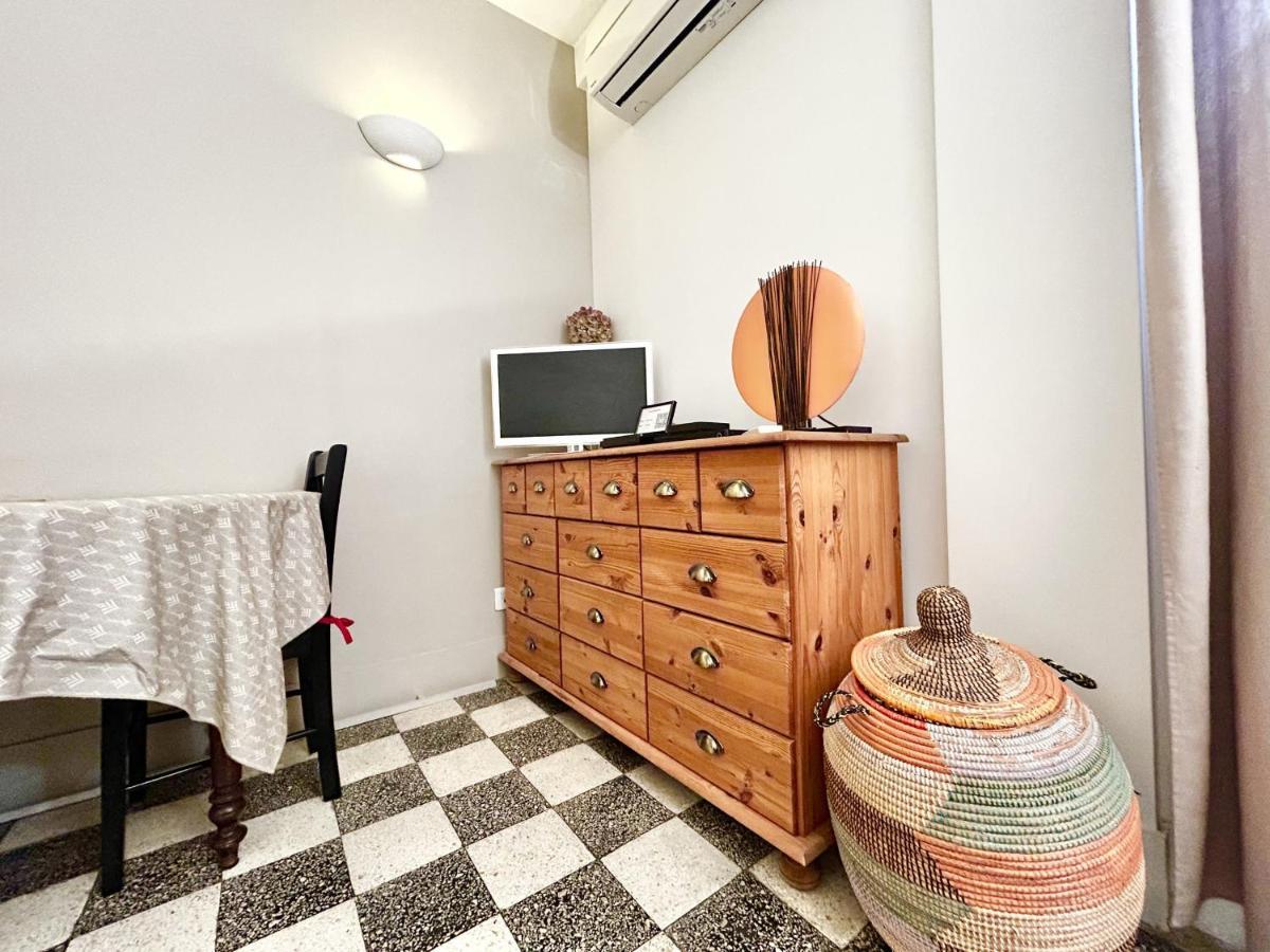 Aparthotel Riviera - Balcon Des Etats Unis - Old Town Promenade Des Anglais นีซ ภายนอก รูปภาพ