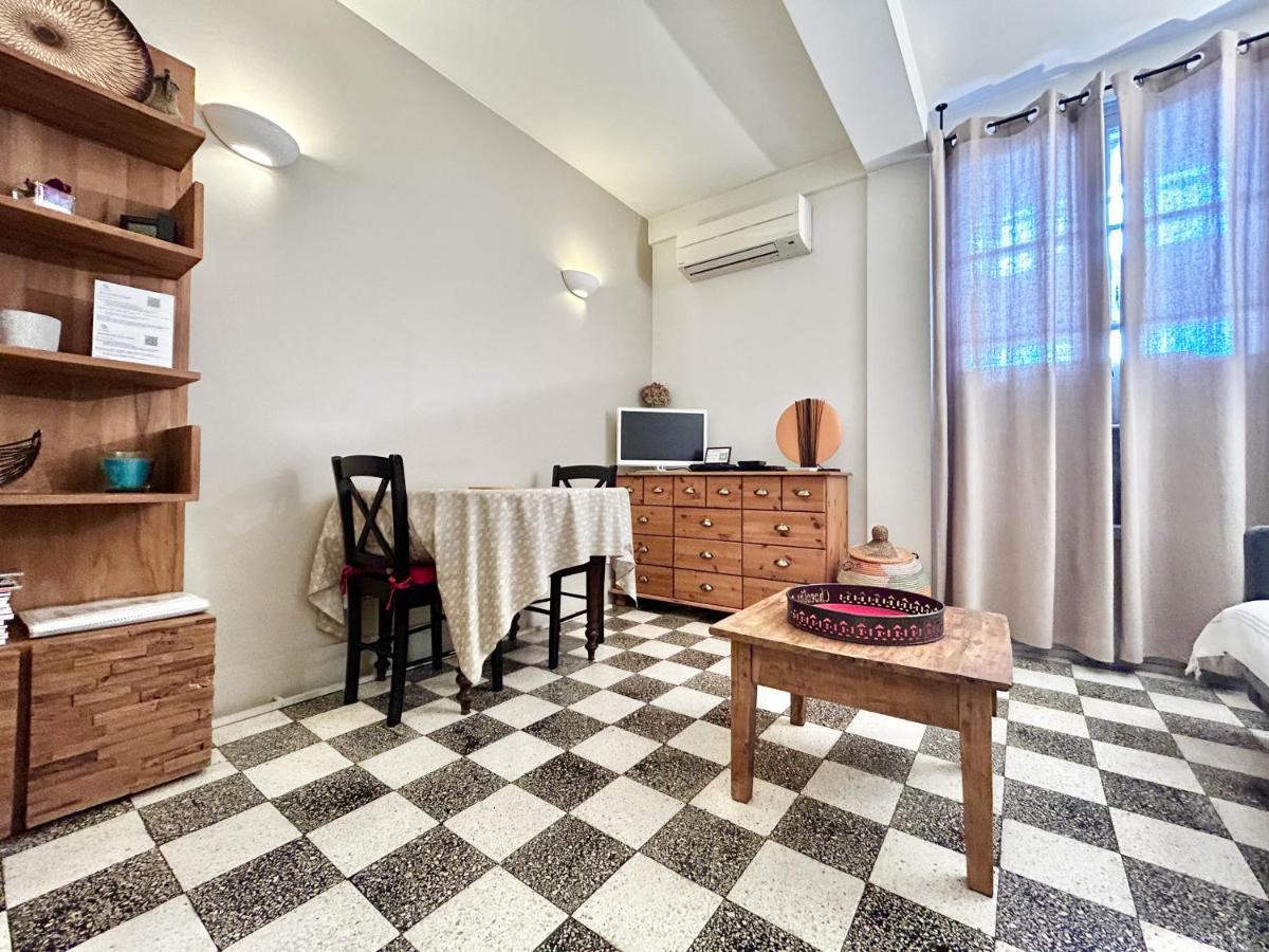 Aparthotel Riviera - Balcon Des Etats Unis - Old Town Promenade Des Anglais นีซ ภายนอก รูปภาพ